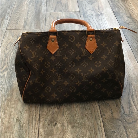 Louis Vuitton Handbags - Louis Vuitton speedy 30